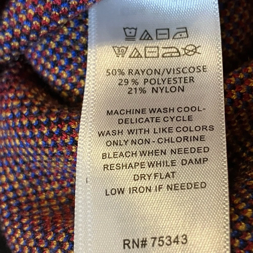 Tahari Mock Turtleneck Sweater Plaid Knit Red Blue Gold Brown Size Large - Picture 4 of 6